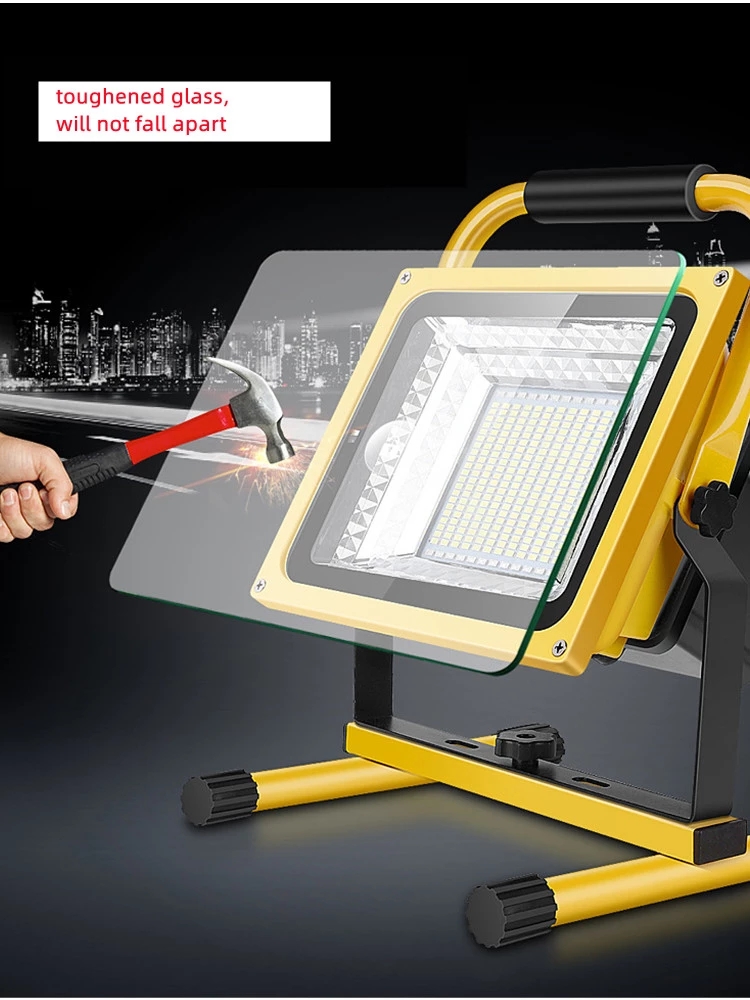 LED Strong Charging Floodlight - огляд і ціна Zumtobel Outdoor Lighting