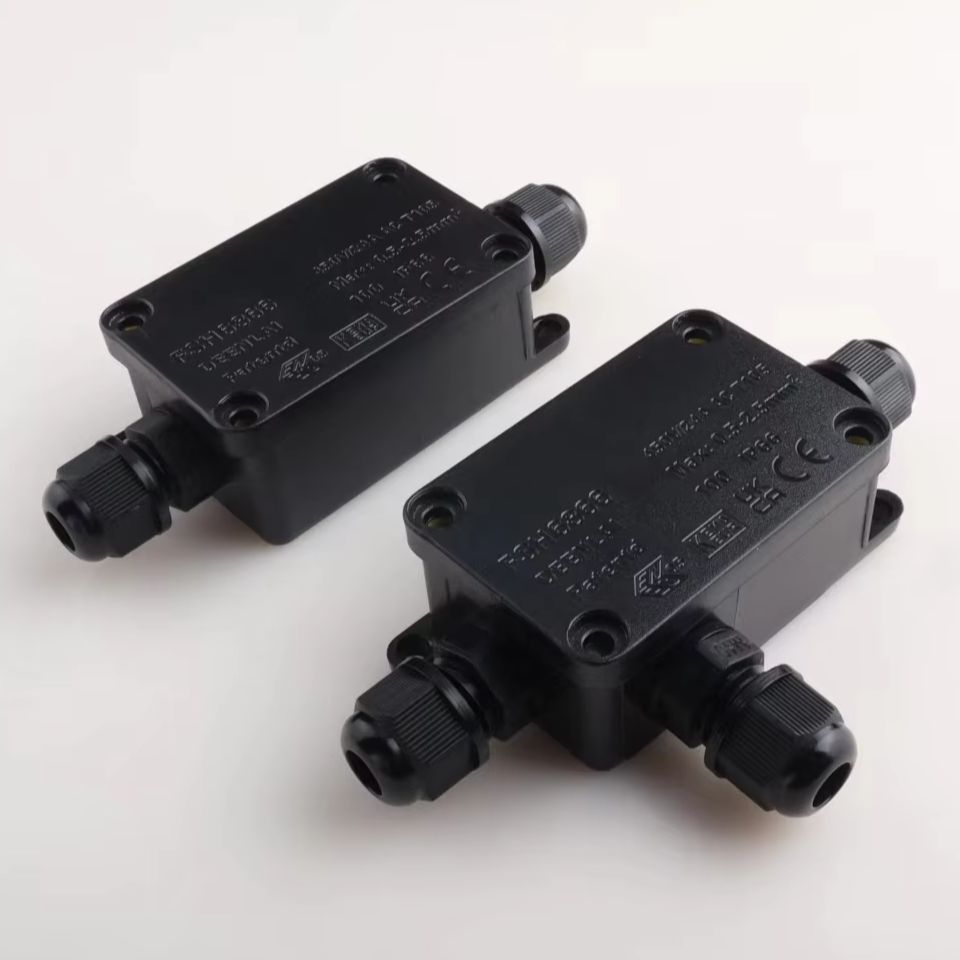 IP66 Outdoor Waterproof Mini J - огляд і ціна Outdoor Lighting Junction