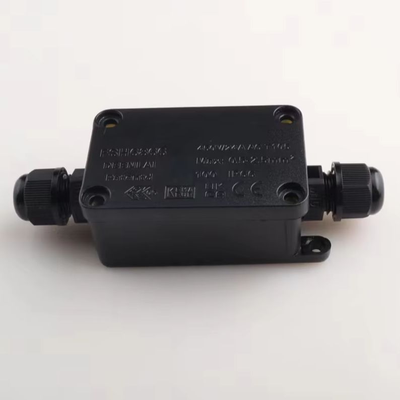 IP66 Outdoor Waterproof Mini J - огляд і ціна Outdoor Lighting Junction