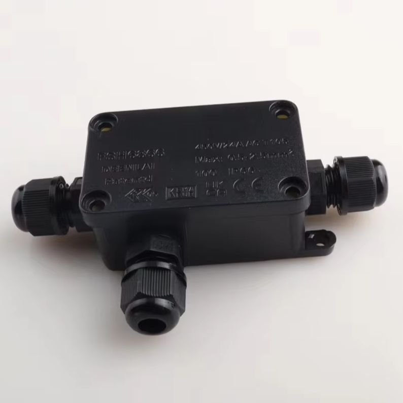 IP66 Outdoor Waterproof Mini J - огляд і ціна Outdoor Lighting Junction